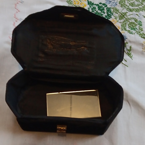 Vintage velvet handbag - Picture 9 of 13